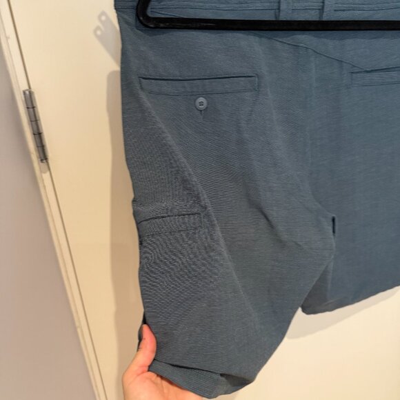 Volcom Men's Shorts - Picture 4 of 7